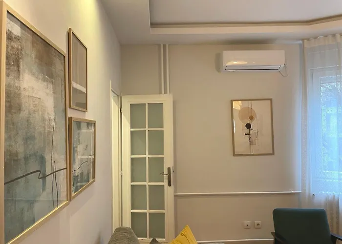 Break Klishe Zen アパート ベオグラード